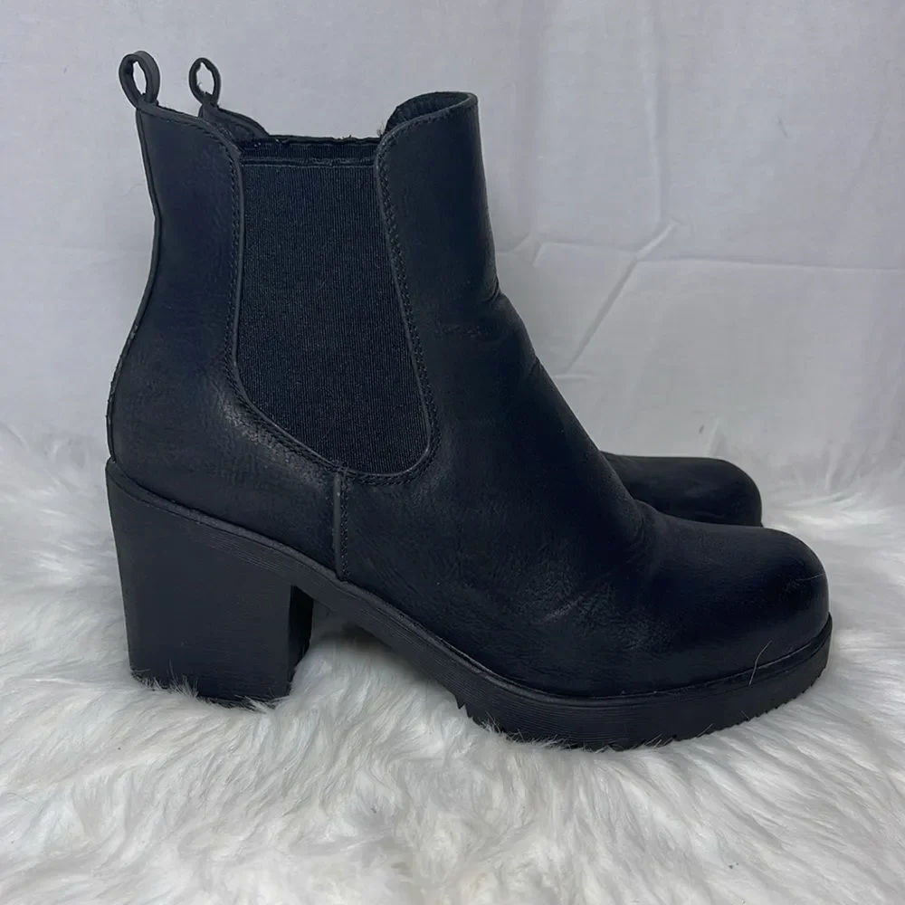 Dream‎ Pairs Fre Faux Leather Lug Sole Booties Sz 8.5